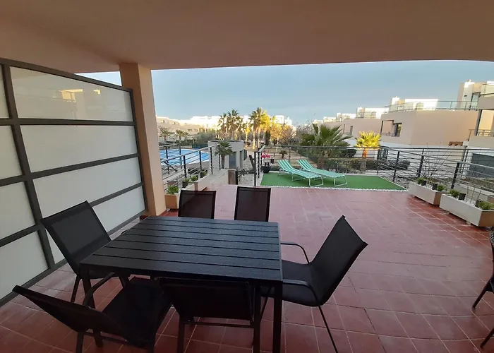 Piso De Lujo - Descansar Y Trabajar En Golf Panoramica Para 4 Pers - Internet Fibra Gratis